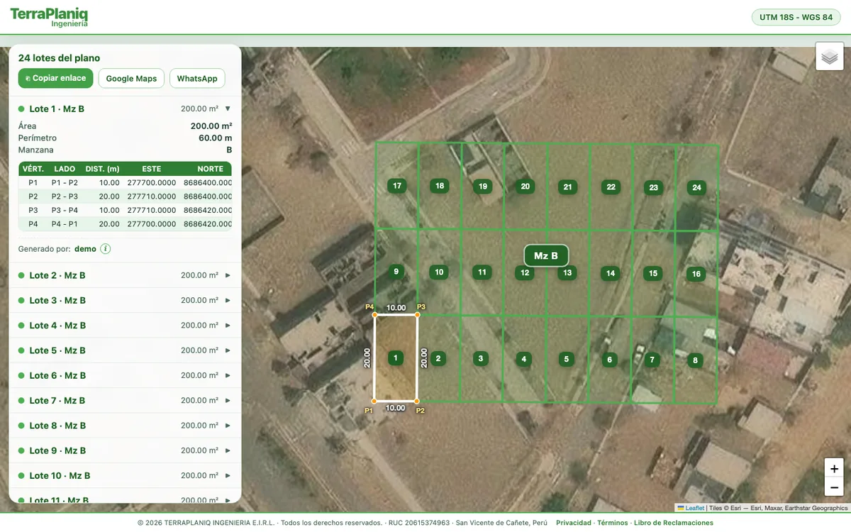 Geovisor TerraPlaniq mostrando una lotización de 24 lotes numerados sobre imagen satelital, con el cuadro técnico de datos del lote seleccionado